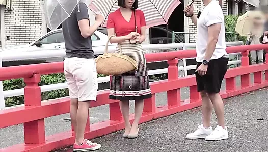 Büyüleyici bir kadın yakaladı! uzağa itti! - bölüm.1