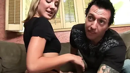 Genç seksi ev kadınları büyük sert yaraklarla sikişmeye hevesli tam film hd