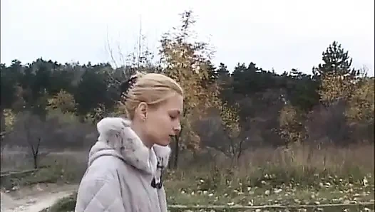 Yalnız işeyen kızlar seksi bebek Victoria Sun