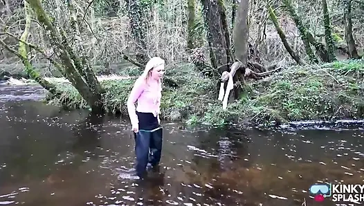 Sekreterin beyaz taytı Waders'da sırılsıklam oldu yanlış gitti