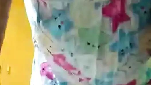 Biraz konuşuruz, sonra şehvetimizi serbest bıraktırmak için video seks yaparız