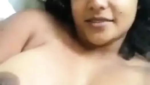 İnceleme için Manisha Randı (Hint)