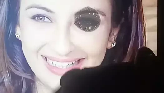 saumya tandon cumshot &amp; tükür haraç