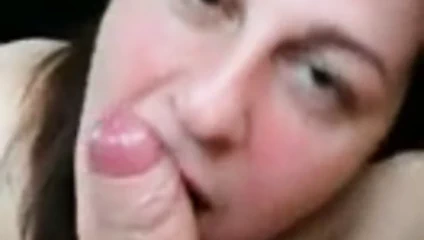 Arabada yüze boşalma