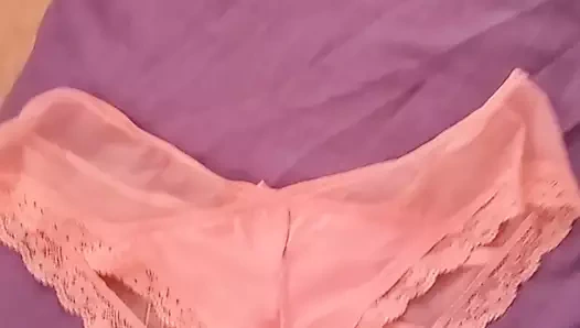Karımın pembe külot üzerinde cumming