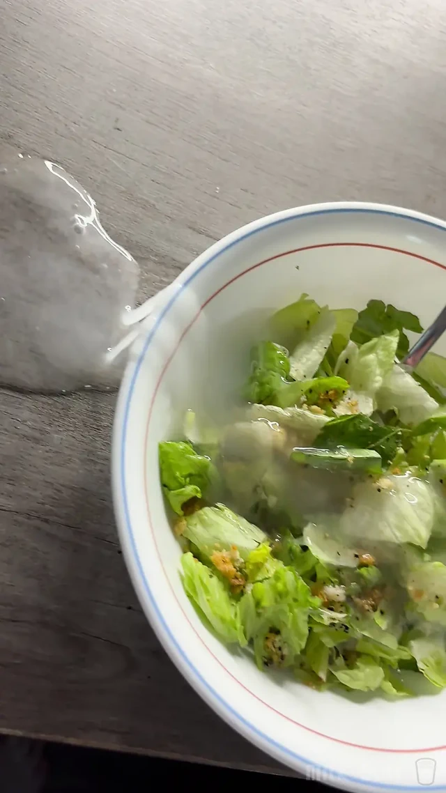 Hung Hunk Pumps 5 Loads in a Row Onto His Salad