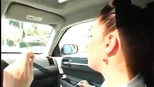 Dev memeli orta yaşlı seksi kadın amatör siyah yarak canavarı tarafından sikiliyor ve ağzına boşaltıyor