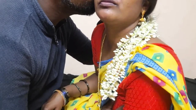 Индийская владелица дома трахает своего квартиранта за то, что она не оплатила арендную плату