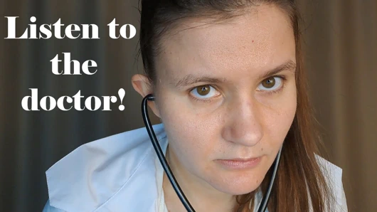 Toksik Rus doktor tıbbi muayene sırasında domine etmeye çalıştı ama onu ağzından sikti