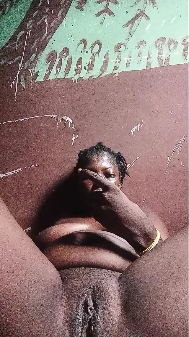 Kpomo amcığım çok kalın