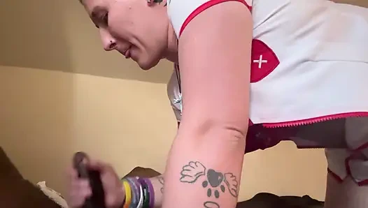 Yaramaz hemşire tüm sorunlardan kurtuluyor