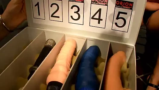 Yaşlı kadınlar döküm # 3 mastürbasyon