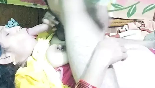 Diwali'yi ziyarete gelen kayınbiraderi baldızla muazzam seks yapıyor