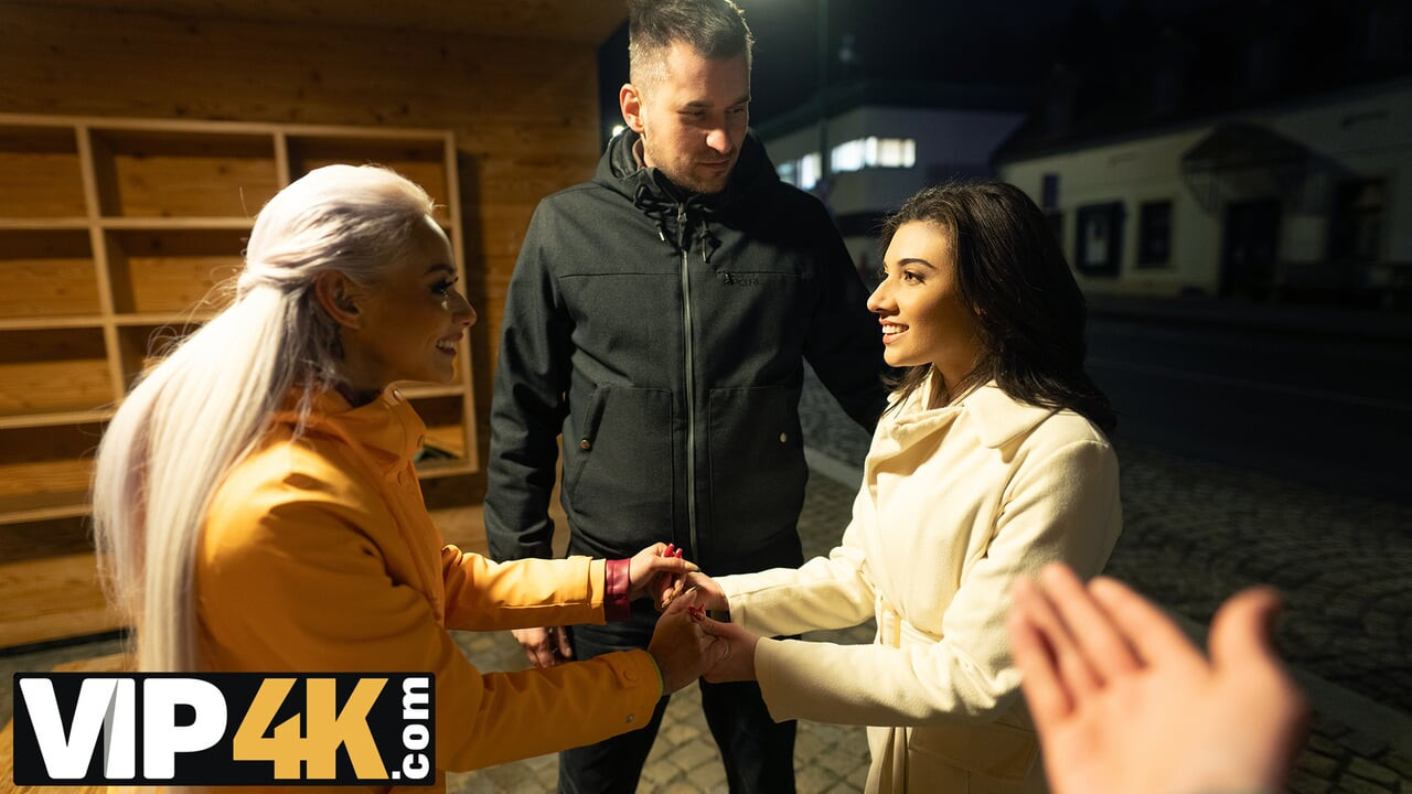 SWAP4K. Eş değiştiren evli kadınlar büyük bir yarakla ateşli üçlü seks yapıyor