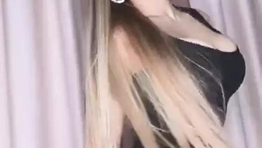 VP01 - Julissa Pol 9odd