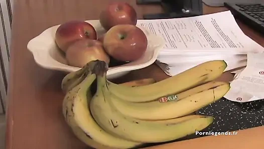 Alia Janine mastürbasyon uzmanı