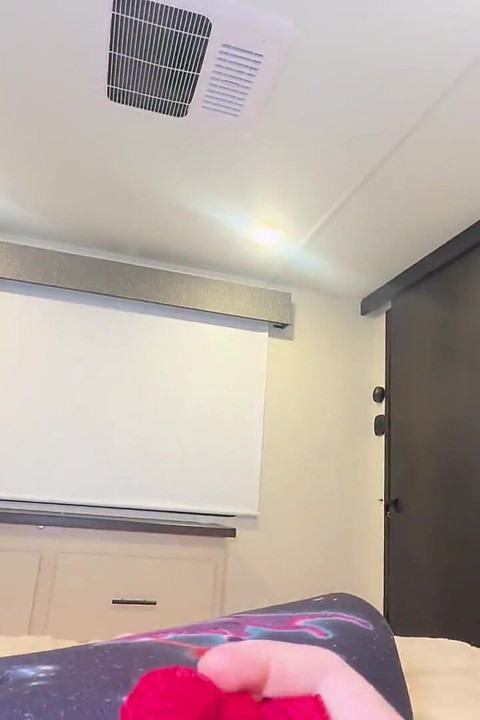 En iyi arkadaşlarım üvey erkek kardeşim külotumu çaldı