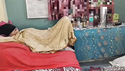 Kayınbiraderi aradı ve penisini emdi