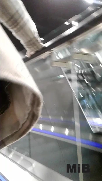 Красивый вид на эскалатор.