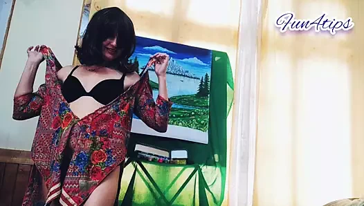 Elbisemi seksi bir şekilde yırtacağım.