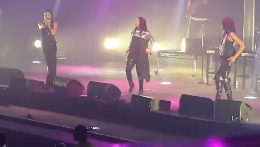 Olgun zenci bayanlar yüksek topuklu çizmeler en vogue hold on live