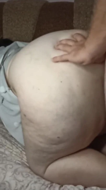 Oh hayır bekle, o delik değil, götümdesin!! - Üvey anne Eve Laina üvey oğlunu sikiyor. | Klip 1