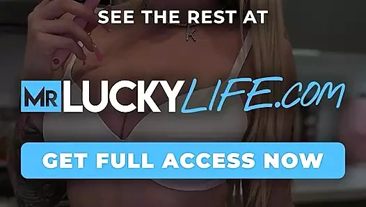 Kızıl saçlı hatun Vanna Bardot ecstasy'nin üstüne çıkıyor