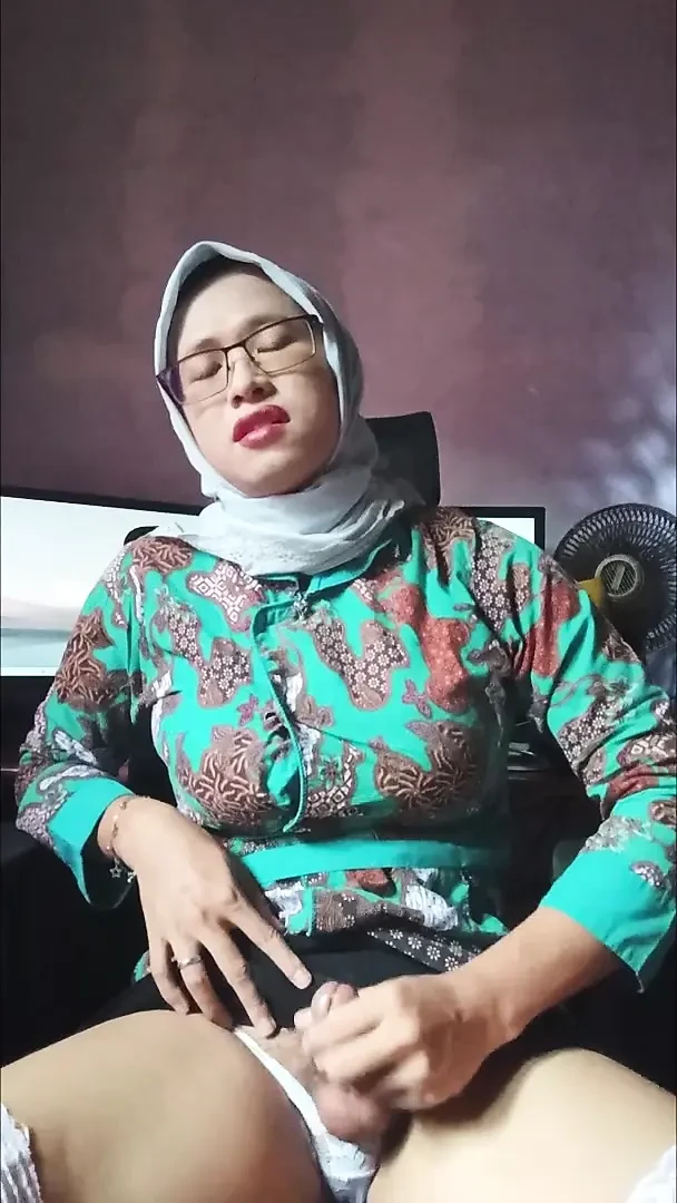 Sabah tesettürlü tesettürlü mastürbasyon