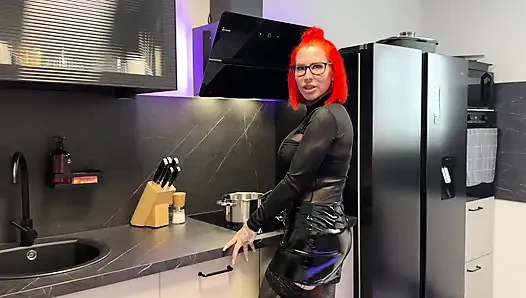 She doesn't let him go! That's why he fucks StiefMUTTI in the ass.
