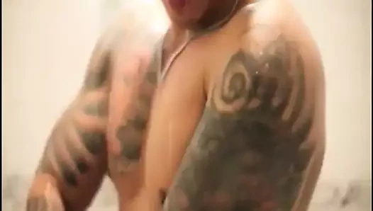 Bağımsız film duş sahnesi