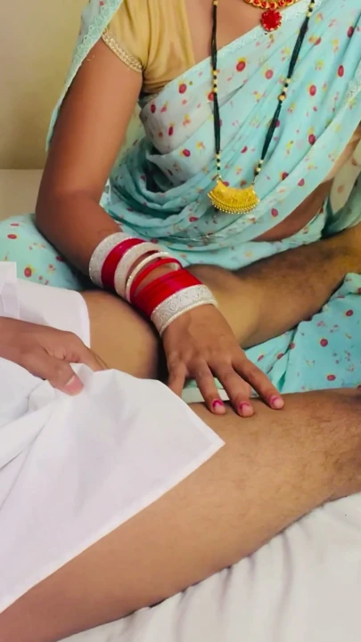 Kayınpeder yağ masajından sonra gelinini odada tek başına sikiyor bölüm 2 bölüm 1 | Klip 1
