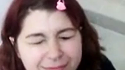 Sevimli amatör büyük memeler 9 shot arasında boşalmak yüz alır