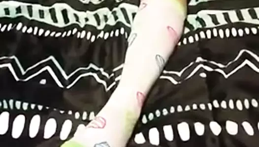 Külotlu Sbk çorap giyer.