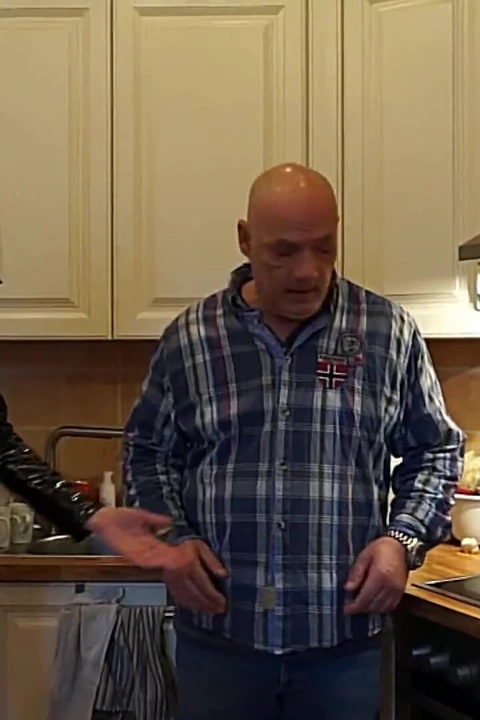 Cockold Kilise cesurca aldattı! Creampie