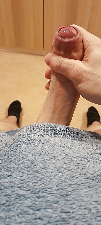 Gay Ginger amatör mastürbasyon yapıyor boşalma patlaması