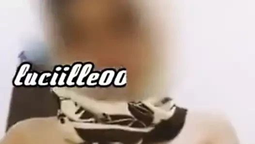 Endonezyalı tesettürlü kadın meme sikişinin tadını çıkarıyor