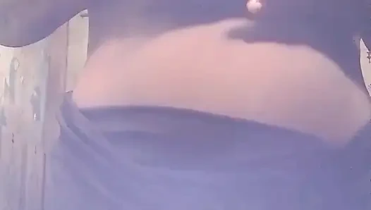 Ben Izlerken Üvey Annem Göğüslerini Bana Gösteriyor