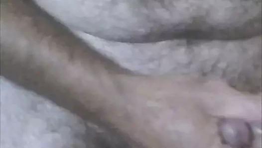 Düzgün vücutlu kadın boşalma seansını bitiriyor