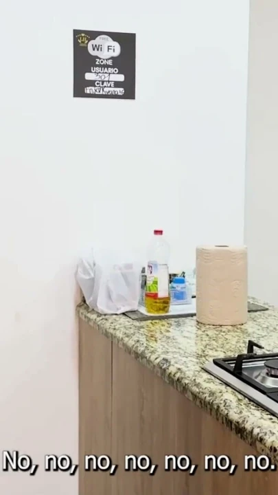 En iyi arkadaşım beni kocamla üçlü yapmam için ikna ediyor! | Bölüm 1