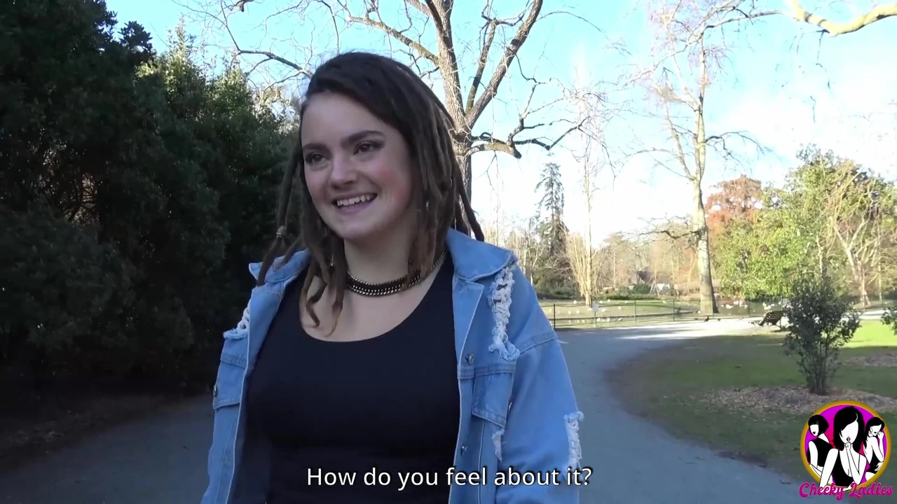 2 सेक्सी बड़ी गांड वाली महिलाओं की 2 सख्त लंड द्वारा जोरदार चुदाई