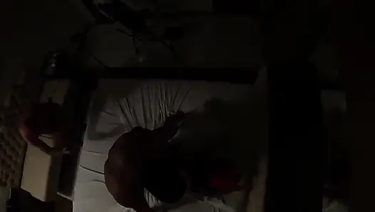 Altyazılı yırtık vücut geliştirmeci boğa ateşli evli kadınla sikişiyor anal ham bakış açısı: gavat koca çifte sakso ve çığlık çığlığa orgazm filme alıyor