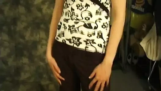 Sarışın Lucie'i telefonla filme alıyorum, teşhirci