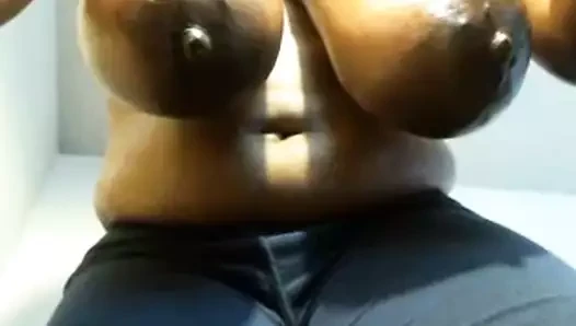 MISS TETAS