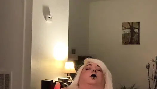 Güzel sigara içen üvey anne