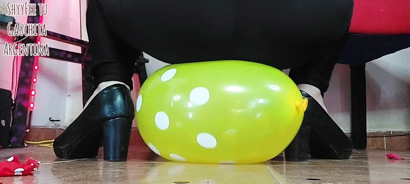 Shyyfxx götüyle balon okşuyor ve patlatıyor!