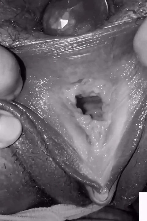 Genç evli kadın evli yabancı Str8rich sadece amının açık olduğunu görmek için sikişiyor