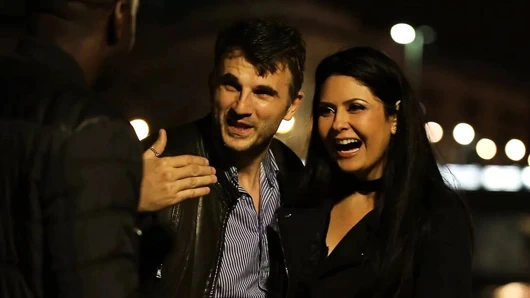 azgın koca hisseleri karısı için nüfuz ile bir siyah adam