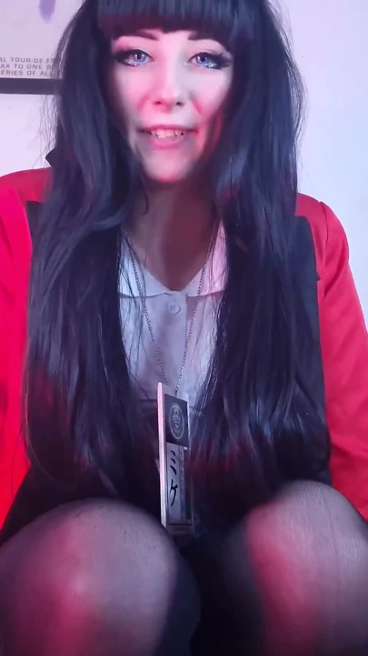 Yumeko jabami köleye ayakla mastürbasyon yapıyor, sert kalçayla muamele