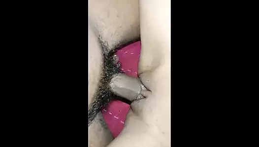 Bugün kız arkadaşımı evinde bıraktım çünkü evinde kimse yoktu