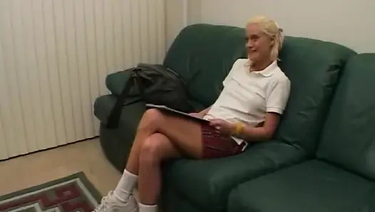 Rosebud sarkma yoğun anal seksten sonra ıslak dışarı çıkıyor